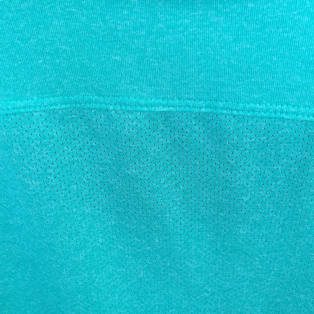 Never worn teal workout shirt - Picture 3 of 7